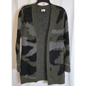 ANTHROPOLOGIE Moth Sweater Women's Size XS Green Camo Knit Open Front Cardigan